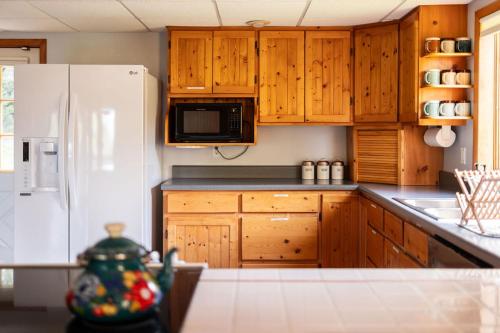 168 Secluded Acres Trails, Winery 5BR in Vūlvaina (VA)