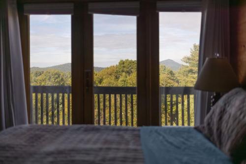 168 Secluded Acres Trails, Winery 5BR in Vūlvaina (VA)