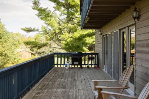 168 Secluded Acres Trails, Winery 5BR in Vūlvaina (VA)
