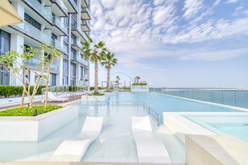 Stylish Studio with Sea Views and Direct Access to the Pool from Balcony, The Anwa By Omniyat, Dubai in Dubai Maritime City
