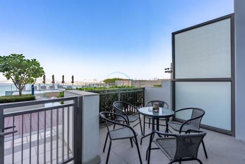 Stylish Studio with Sea Views and Direct Access to the Pool from Balcony, The Anwa By Omniyat, Dubai in Dubai Maritime City