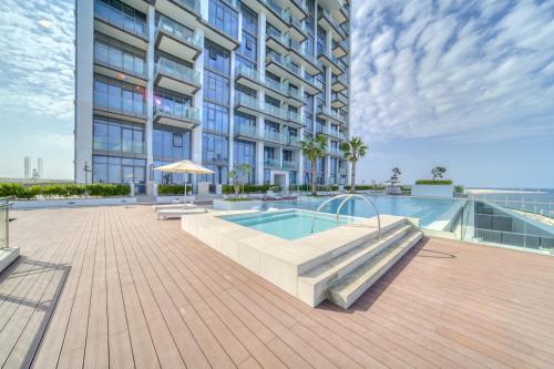 Stylish Studio with Sea Views and Direct Access to the Pool from Balcony, The Anwa By Omniyat, Dubai in Dubai Maritime City