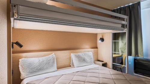 Sleeps 3