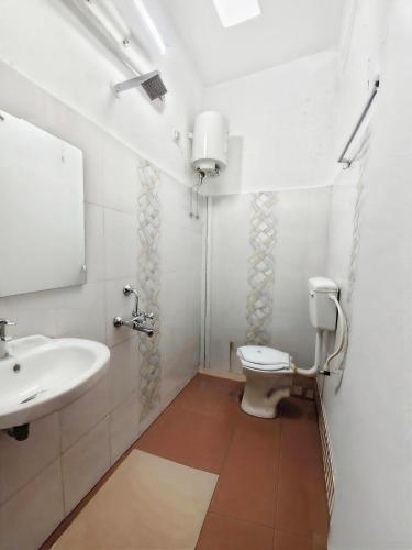 Nilay Guest House - image 3