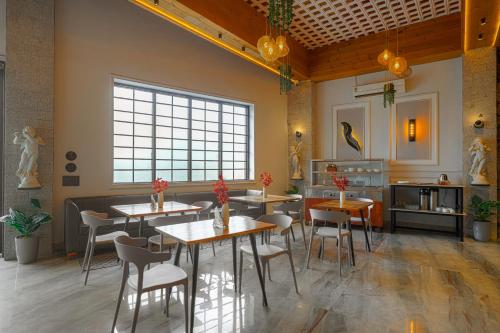 The Leaf in Ludhiana