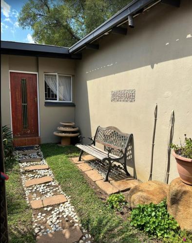 Anja Guesthouse in Koro Creek Golf Estate