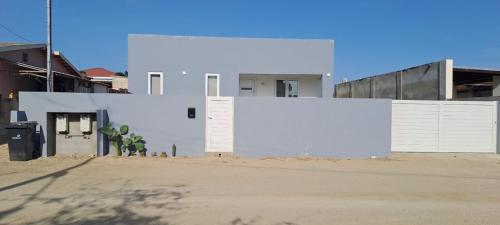 Entrada, New and Comfy 1km from Mangel Halto in Sabana Basora