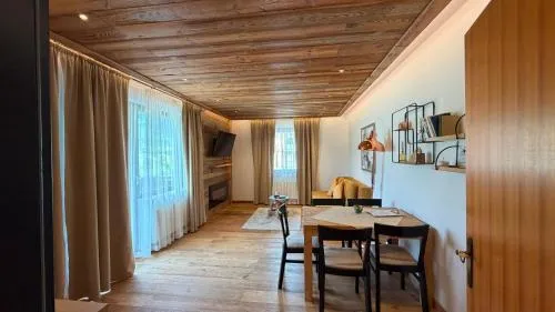 Alpine Studio with Indoor Pool & Spa included - 10 min from Hallstatt in Gosau, Österreich