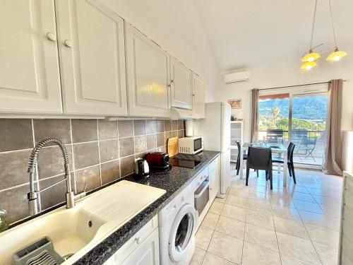 virtuve, Studio vue mer Marine de Tiuccia in Casaglione ciems