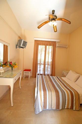  Adriana Studios, Pension in Perivolion