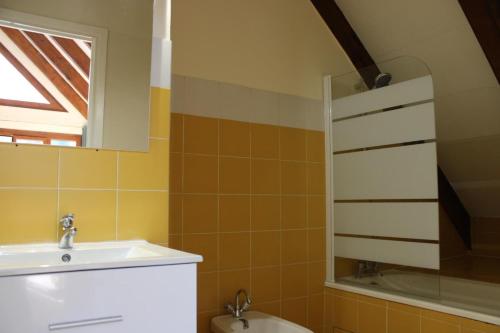 Vannas istaba, Les bouquetins in Roubion