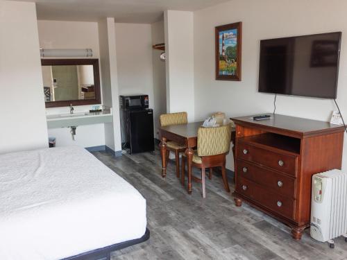 Chincoteague Inn - image 42