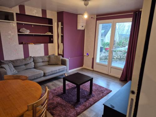 Cozy quiet appartment near Paris Saclay in Бур-сюр-Ивет