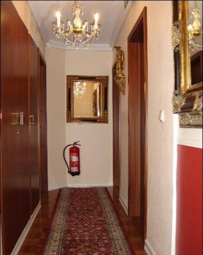 Hotel Phoenix - image 5