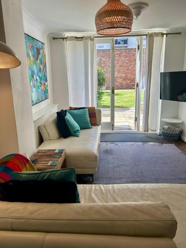 Garden Apartment by the Pier, Portsmouth