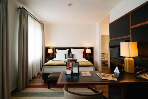 room detail thumbnail 0