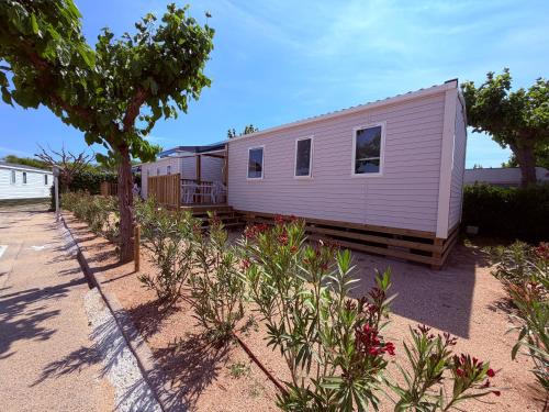 Camping Resort Els Pins Room Type - Mobile Home Premium (3 Bedrooms) - Air Conditioning