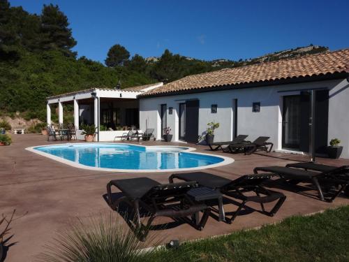 Viesnīcas āriene, Villa La Liberté (Villa La Liberte) in Thezan-des-Corbieres