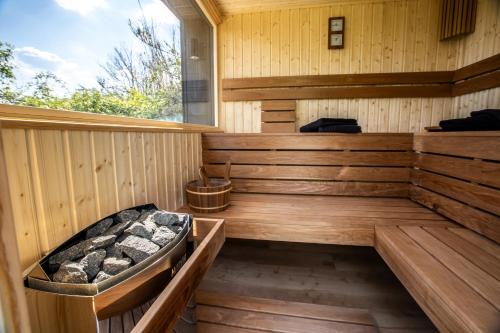 Sauna, Galaxy6189 Guesthouse in Zalahaláp
