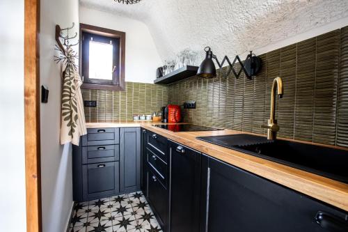 Galaxy6189 Guesthouse in Zalahaláp