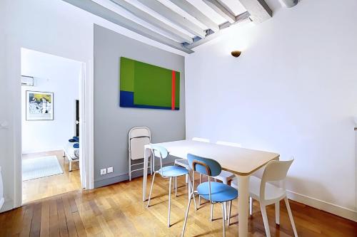 Beautiful apartment in the heart of the Marais - main image
