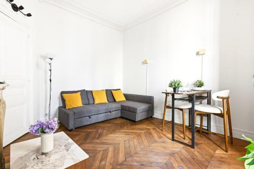 Lovely Studio in Upscale Paris 8th with Netflix - image 8