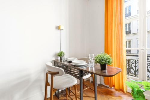 Lovely Studio in Upscale Paris 8th with Netflix - image 12