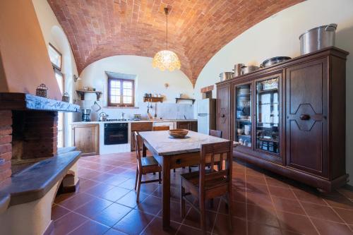 Villa le Rondini con giardino e piscina privata in Lucignano