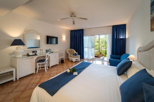 BlueBay Banus. in ماربيا
