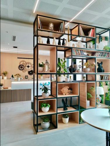 Le Yot Hotel in Ain Benian