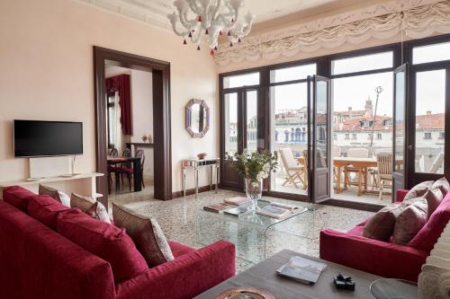 Venice Prestige - Celestina Apartment on the Grand Canal R&R