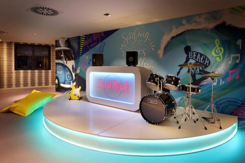 Hard Rock Hotel Tenerife - image 3