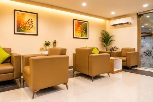Hotel Comfort Park in Poonamallee