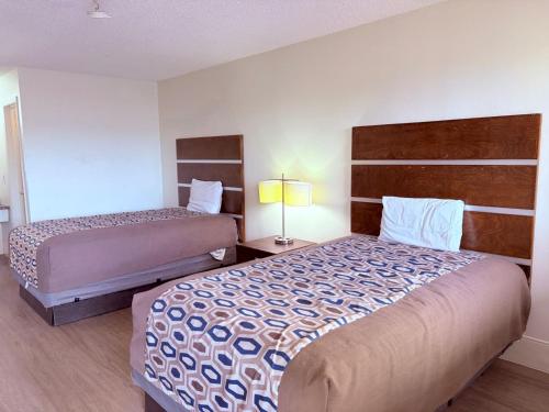 Best Classic Inn & Suites Houston I 45 near IAH - image 12