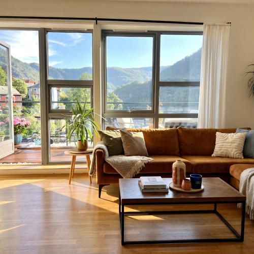 Modern Bergen Apartment with Terrace & Scenic Views, free parking 2