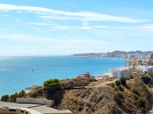 Seaview Apartment Walk to Beach