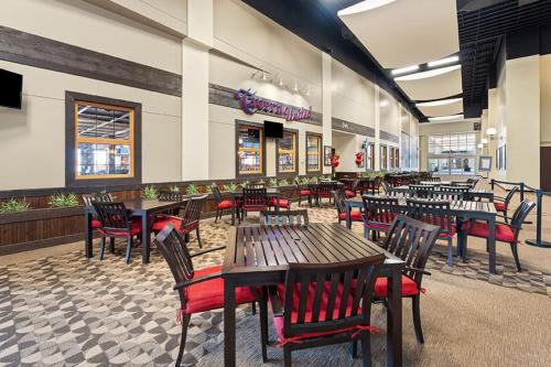 בר/טרקלין, Canad Inns Destination Centre Grand Forks in פרנד פורקס(אן די)