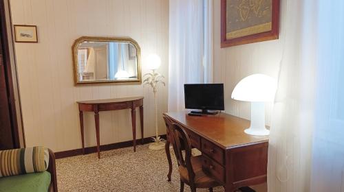 Apartment near Biennale Theatre by Ca-Sa Check - image 10