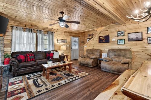 270 Black Bear Retreat Cabin - image 34