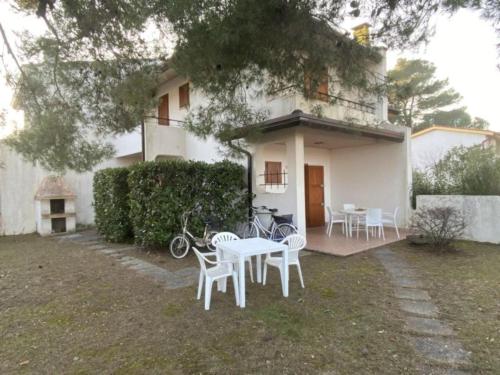 Spacious stay for families with garden