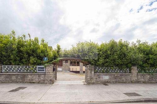 Pension Abaca By Silastur - Carretera de Argüerín