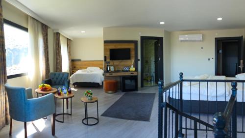 Moonlight Suite 5