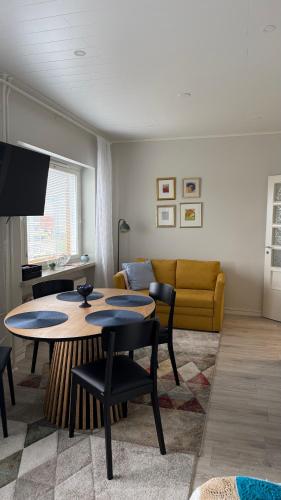 Centre of Lahti, cosy and convenient! in Lahti City Center