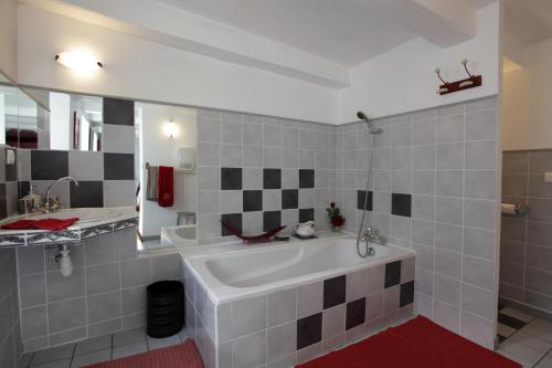 Double or Twin Room with Garden View