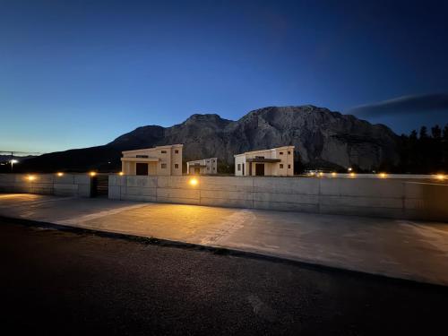 MareMonti VILLAS in Mesologgi