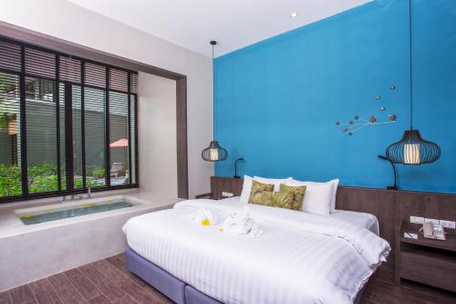 room detail thumbnail 1