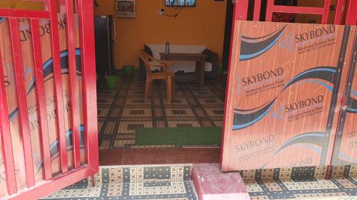 Hotel the royal paradise in Baseli Sahi