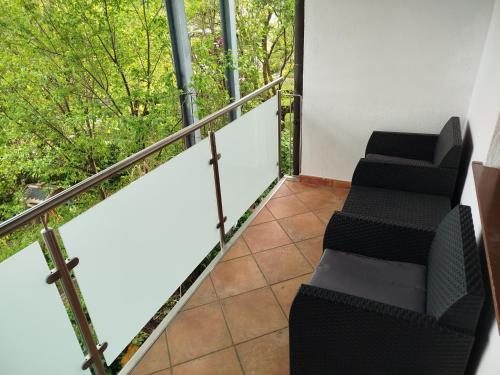 Geräumige Ferienwohnung mit Doppelbetten, Bad, Küche und Balkon (Geraumige Ferienwohnung mit Doppelbetten, Bad, Kuche und Balkon) in Auerbach in der Oberpfalz