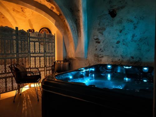 L'envoutement Provencal, Jacuzzi Privatif Et Spa - Cheval-Blanc