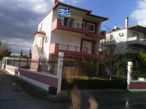 ΙΣΟΓΕΙΟ ΚΑΤΟΙΚΙΑΣ κηπος gîte à louer Fáros